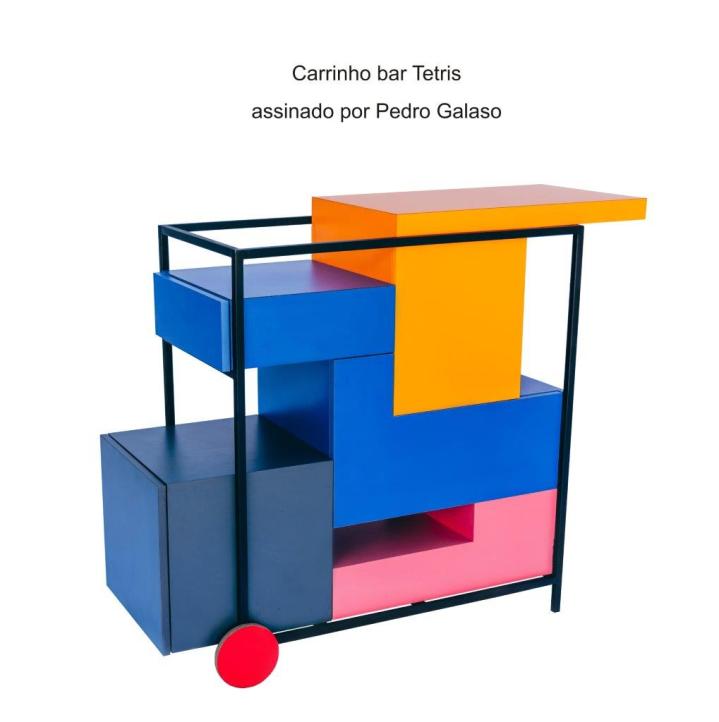 Carrinho bar Tetris assinado por Pedro Galaso